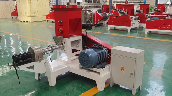 dry type Koi/Carp feed extruder in Ghana